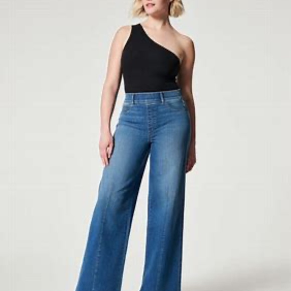 SPANX Denim - NWT SPANX Seamed Front Jeans